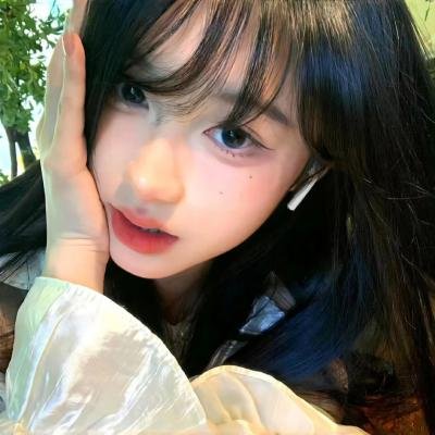 蓝色眼影